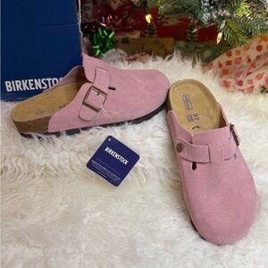 BIRKENSTOCKS Boston "pink clay" clogs 
Suede Leather
Size 6 (37)